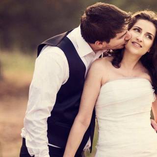 Love kiss HD wallpaper for mobile