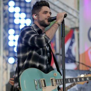 Thomas Rhett wallpaper