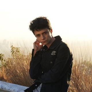 Lucas Jade Zumann wallpaper