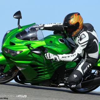 Kawasaki Ninja ZX-14 wallpaper