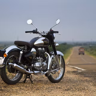 Royal Enfield Classic Desert Storm wallpaper