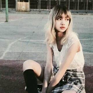 Black Pink Lisa wallpaper