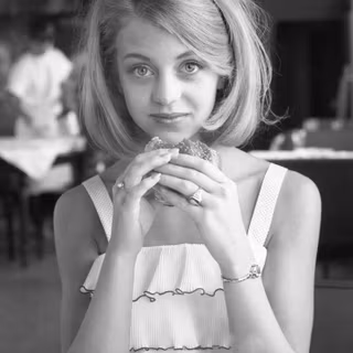 Jenny Boyd wallpaper