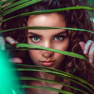 Sofie Dossi wallpaper