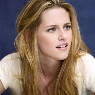 Bella Harris wallpaper