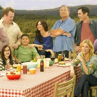 Modern Family HD wallpaper