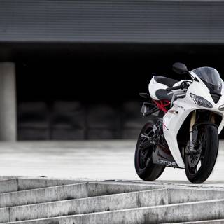 Triumph Daytona 675 wallpaper