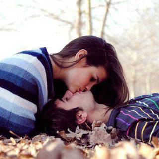 Romantic and sweet couples wallpaper