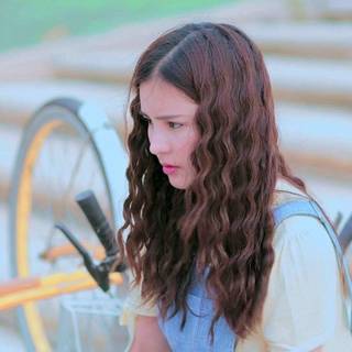 Aom Sucharat Manaying wallpaper