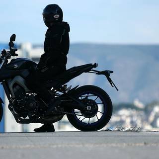 Yamaha FZ 250 wallpaper