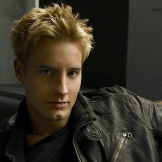 Justin Hartley wallpaper