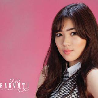 Isyana Sarasvati wallpaper