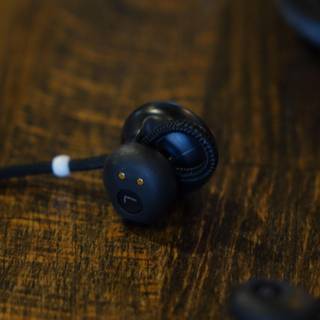 Google Pixel Buds wallpaper