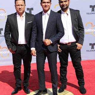 Ulices Chaidez wallpaper