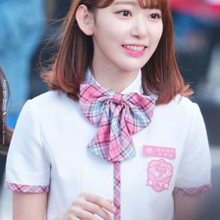 Sakura Miyawaki wallpaper