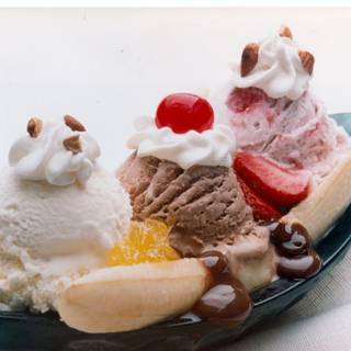 Banana split wallpaper