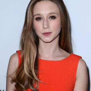Taissa Farmiga wallpaper