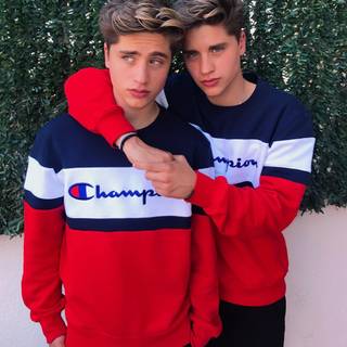 Emilio Martínez wallpaper