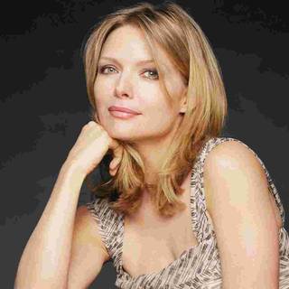 Michelle Pfeiffer wallpaper