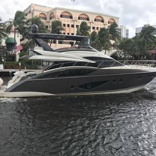 History Supreme yacht wallpaper