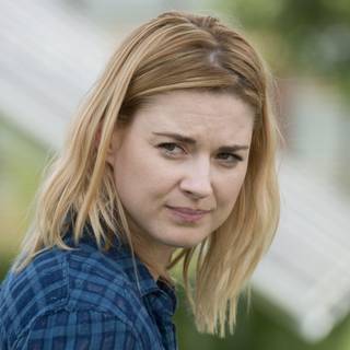 Alexandra Breckenridge wallpaper