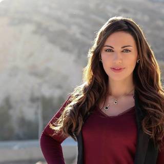 Darine Hamze wallpaper