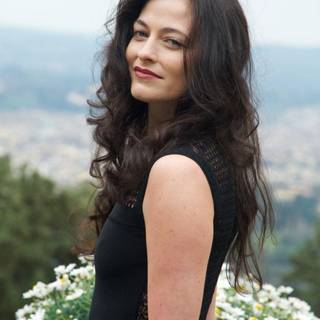 Lara Pulver wallpaper