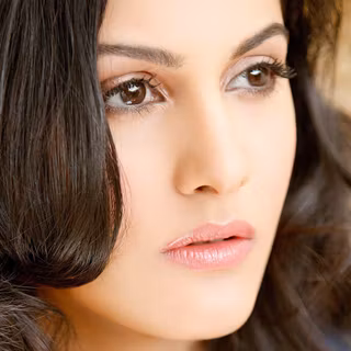 Amyra Dastur wallpaper