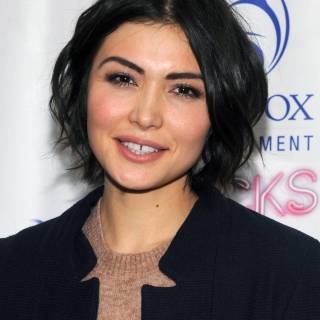 Daniella Pineda wallpaper