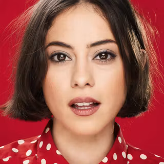 Rosa Salazar wallpaper