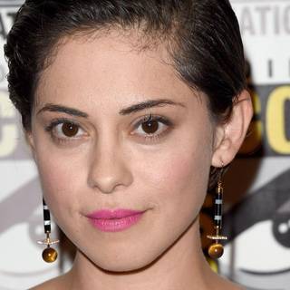 Rosa Salazar wallpaper