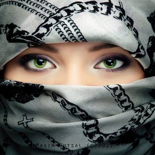 Girly eyes wallpaper