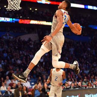 Giannis Antetokounmpo 2019 wallpaper