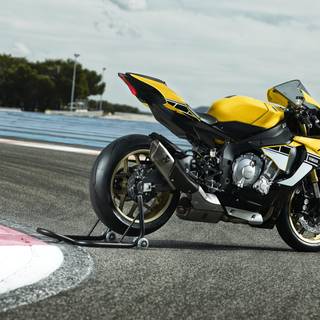 Yamaha R1M wallpaper