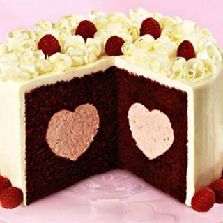 Heart cake wallpaper
