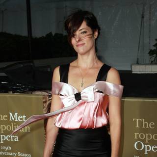 Lisa Sheridan wallpaper