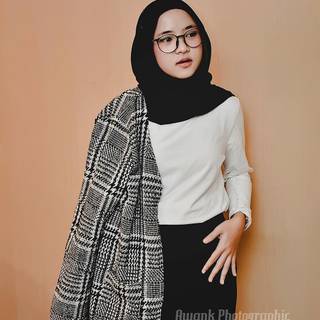 Nissa Sabyan wallpaper