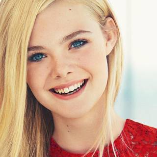 Elle Fanning wallpaper