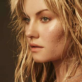 Elisha Cuthbert wallpaper