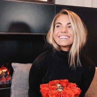 Lotte van der Zee wallpaper