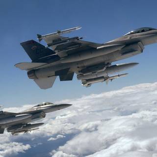 General Dynamics F-16 Fighting Falcon wallpaper