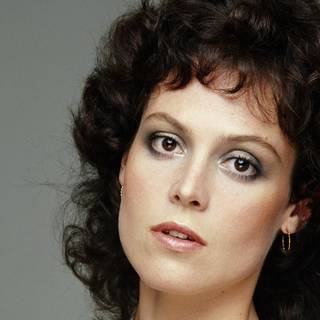 Sigourney Weaver wallpaper