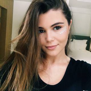Olivia Jade wallpaper