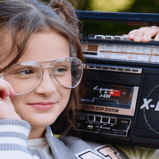 Hayley LeBlanc wallpaper