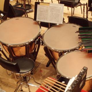 Timpani wallpaper