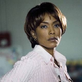 Angela Bassett wallpaper
