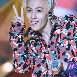 Kim Donghyuk wallpaper