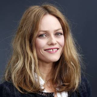 Vanessa Paradis wallpaper