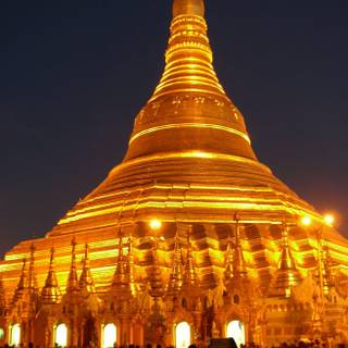 Shwedagon Pagoda wallpaper
