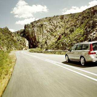 Volvo XC70 wallpaper